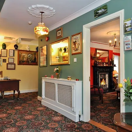 Pensión Augusta Westport